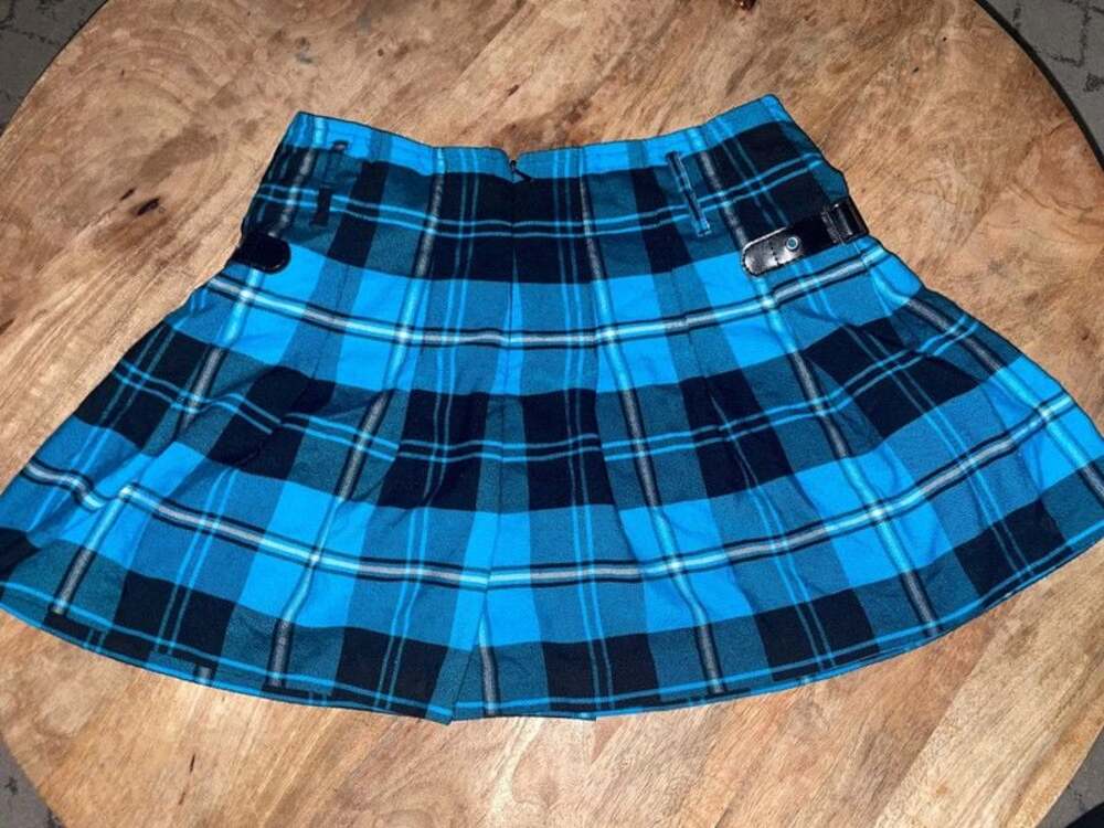 Y2K plaid skirt